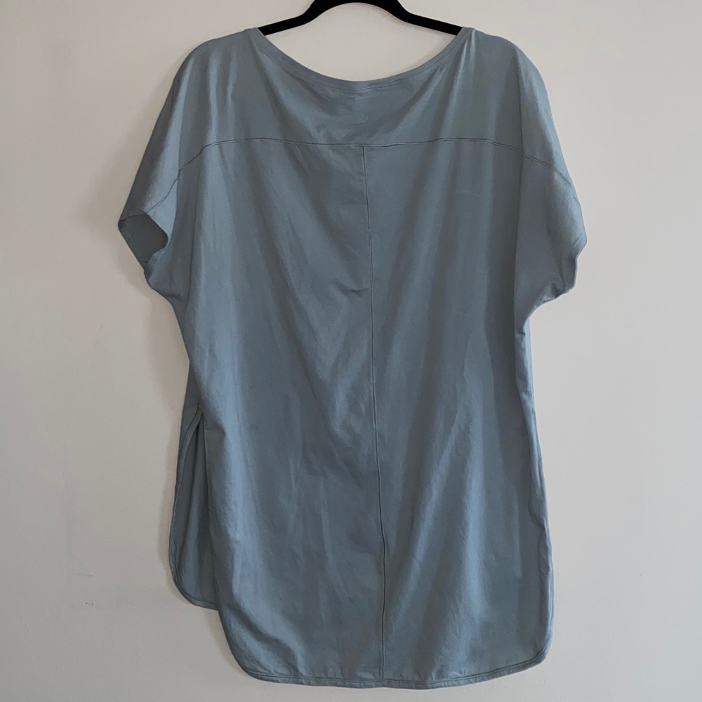 NWOT- Short Sleeve Top